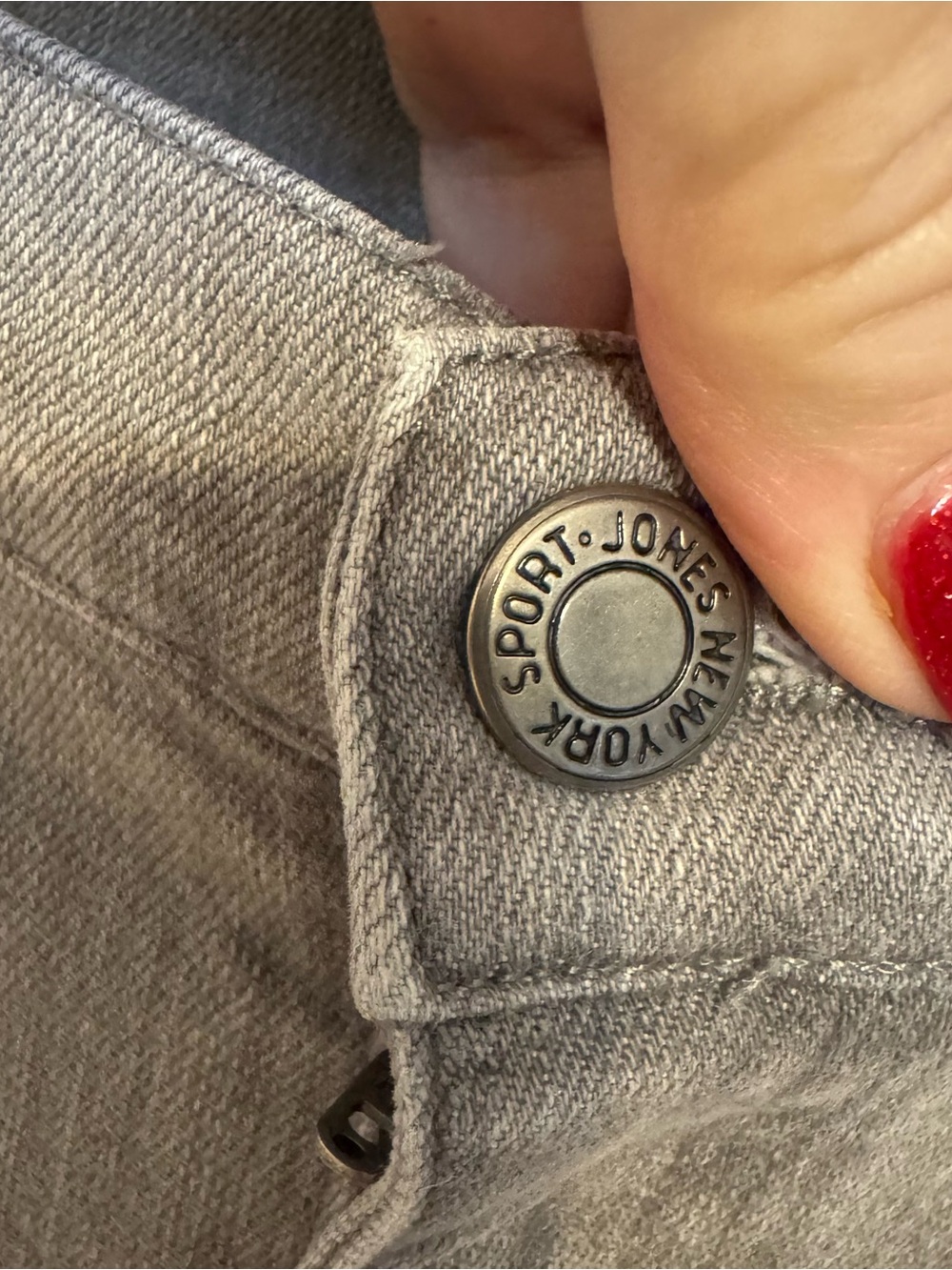 JONES NEW YORK  STRETCH GRAY JEANS   12 PETITE      #5 - Picture 4 of 8